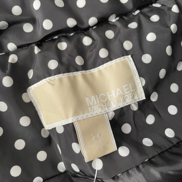 Michael Kors Black and White Polka Dot Vest - Picture 4 of 4